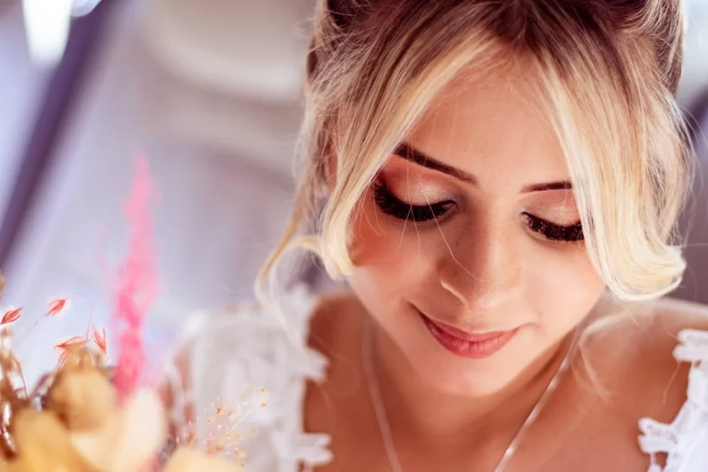 Coiffure de mariage simple et chic 